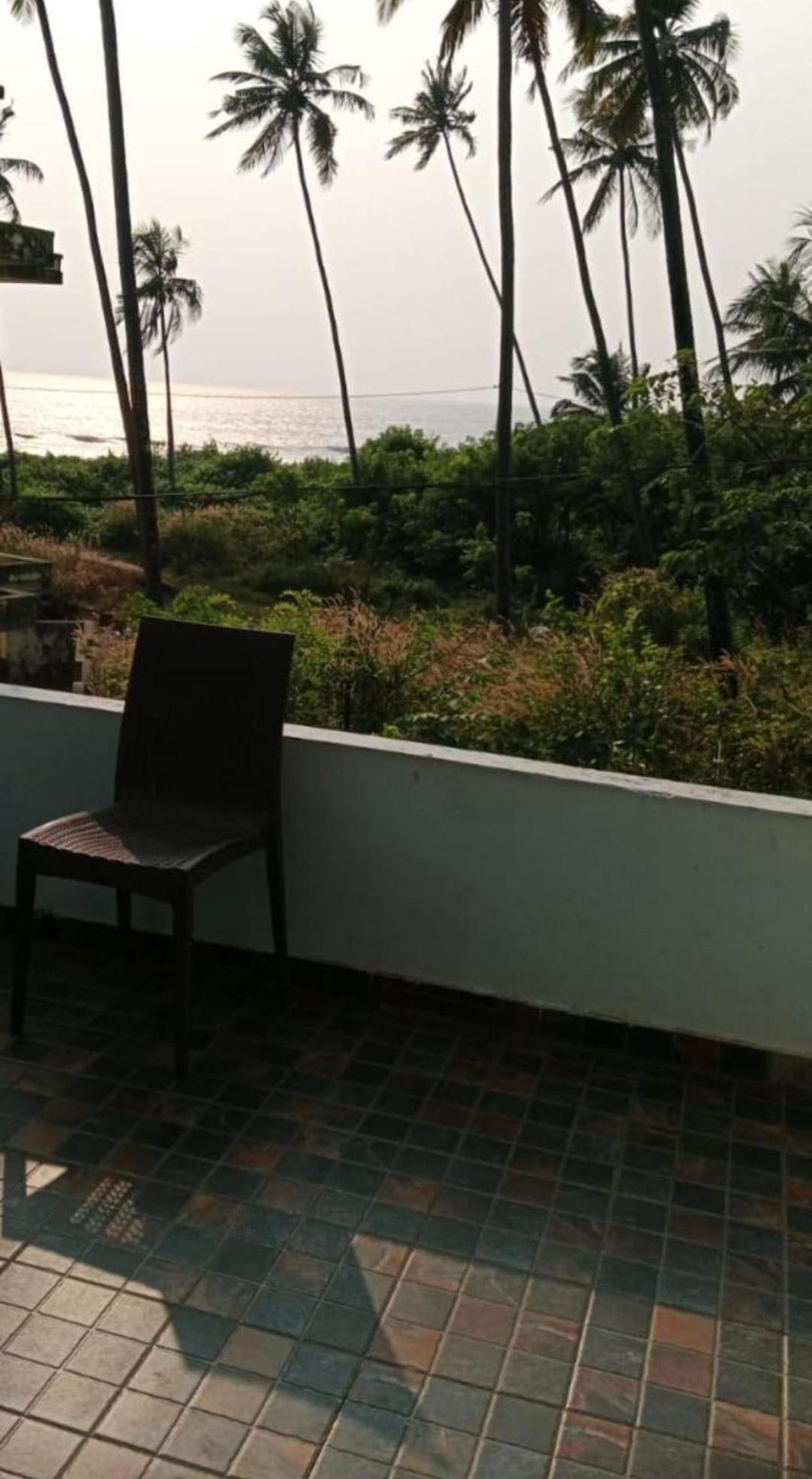 Sun N Tan Beach Home Stay Kannúr Kültér fotó