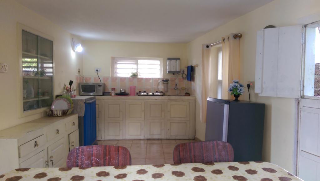 Sun N Tan Beach Home Stay Kannúr Kültér fotó