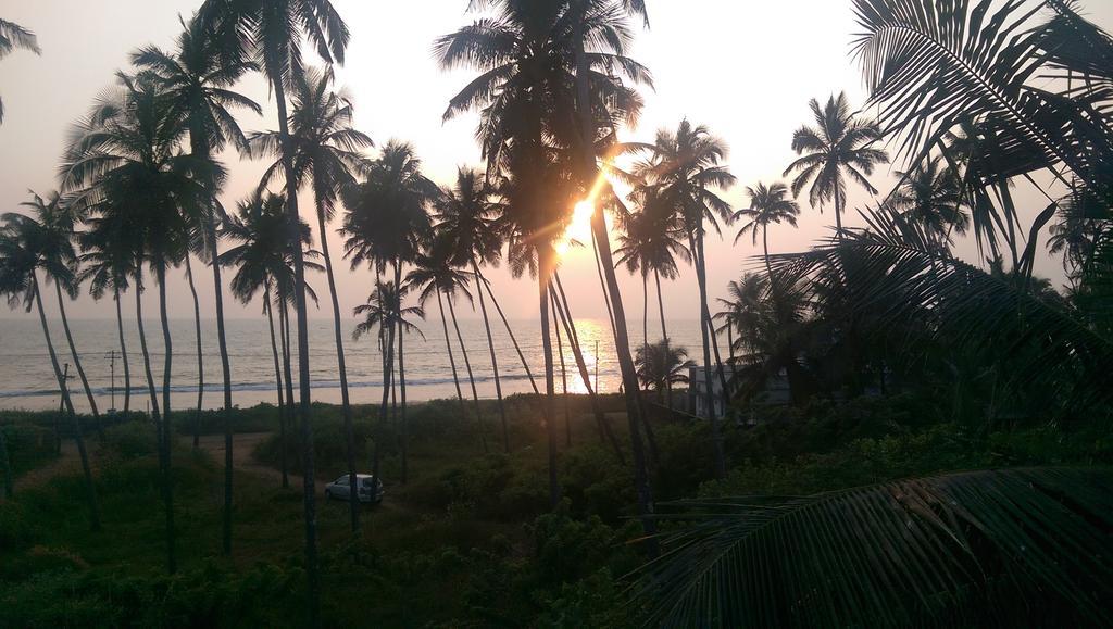 Sun N Tan Beach Home Stay Kannúr Kültér fotó