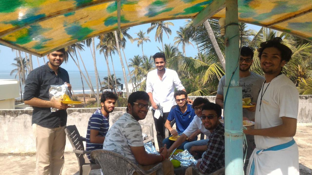 Sun N Tan Beach Home Stay Kannúr Kültér fotó